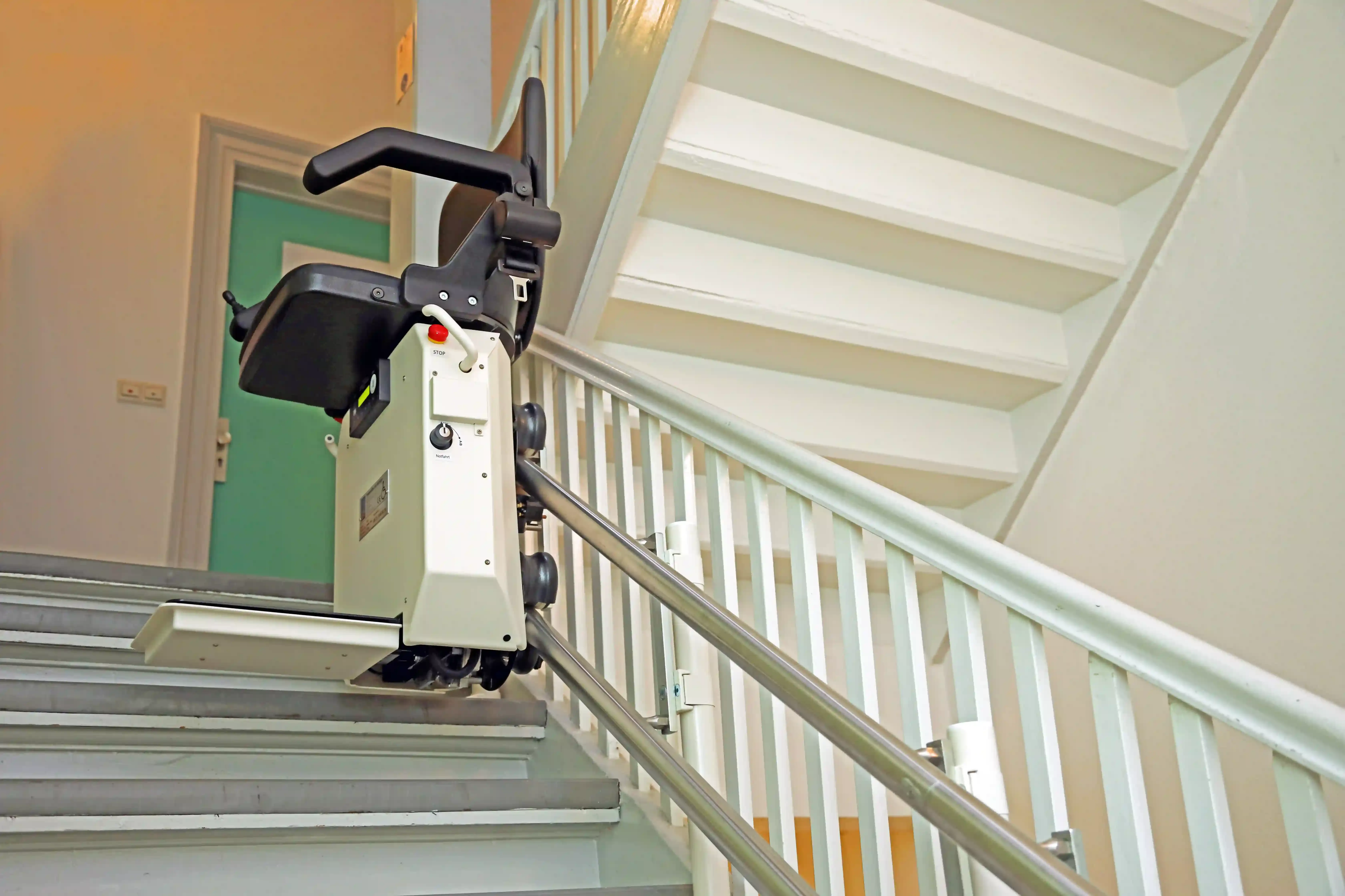 Image installateur monte escalier 5 monte escalier 09